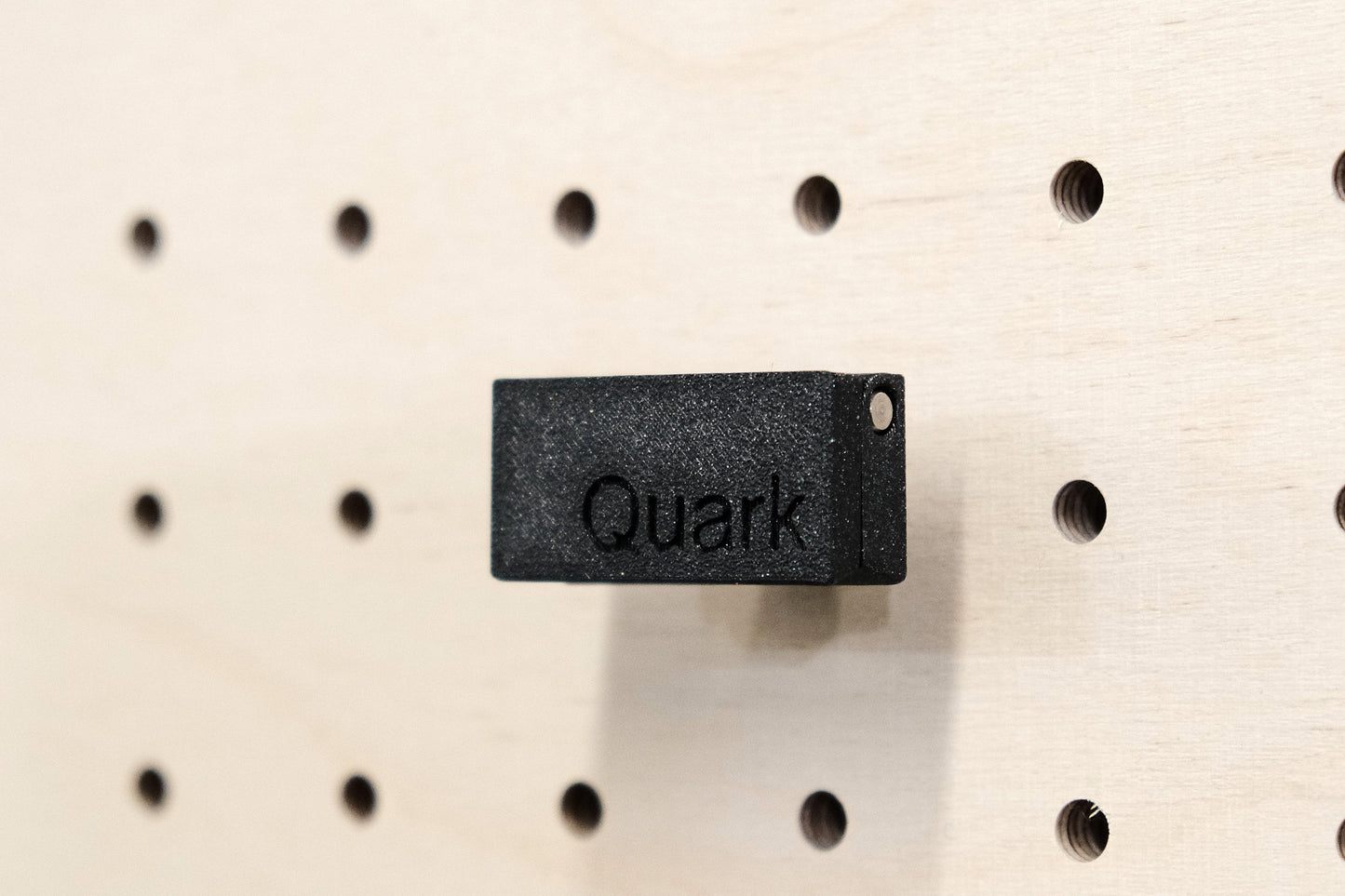 Pinces Cartes et Pince Photos aimanté pour Pegboard - Quark