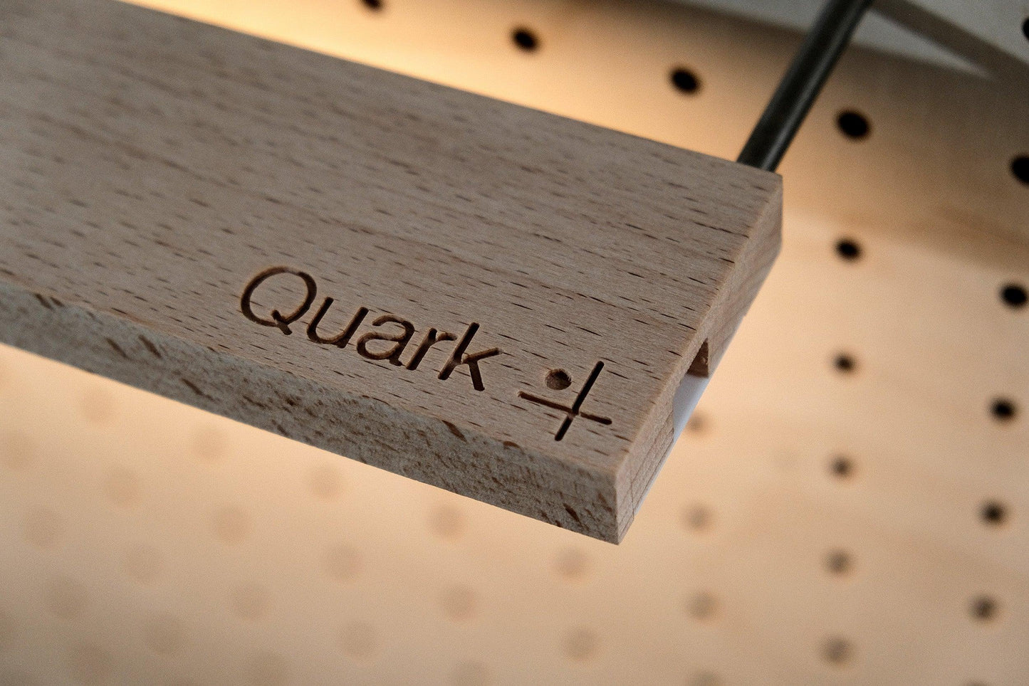 Lampe Quark pour Pegboard - Quark