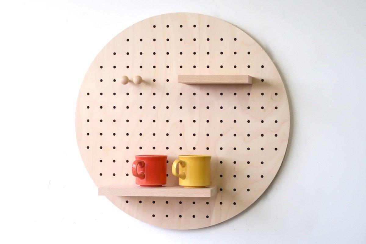 Panneau perforé - Pegboard Circulaire en bois - Diamètre 48 cm - Valch -  Quark