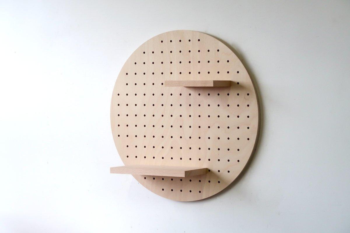 Panneau perforé - Pegboard Circulaire en bois - Diamètre 48 cm - Valch -  Quark