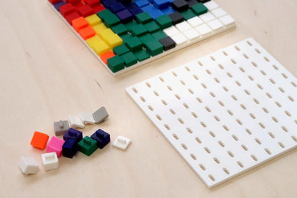 Pixel Art Kit for Pegboard Quark: Unleash your creativity in color - Quark